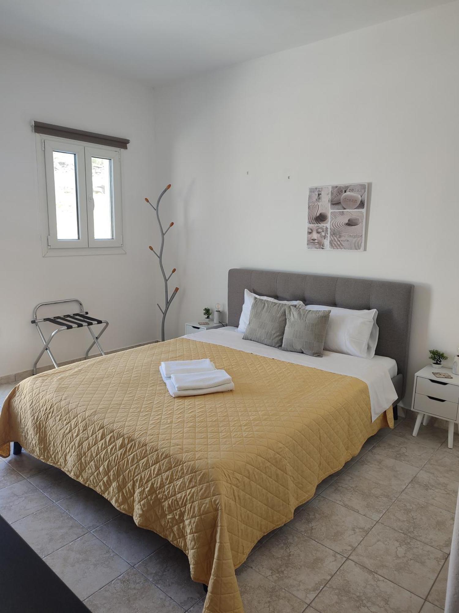 Mia Casaki Apartment